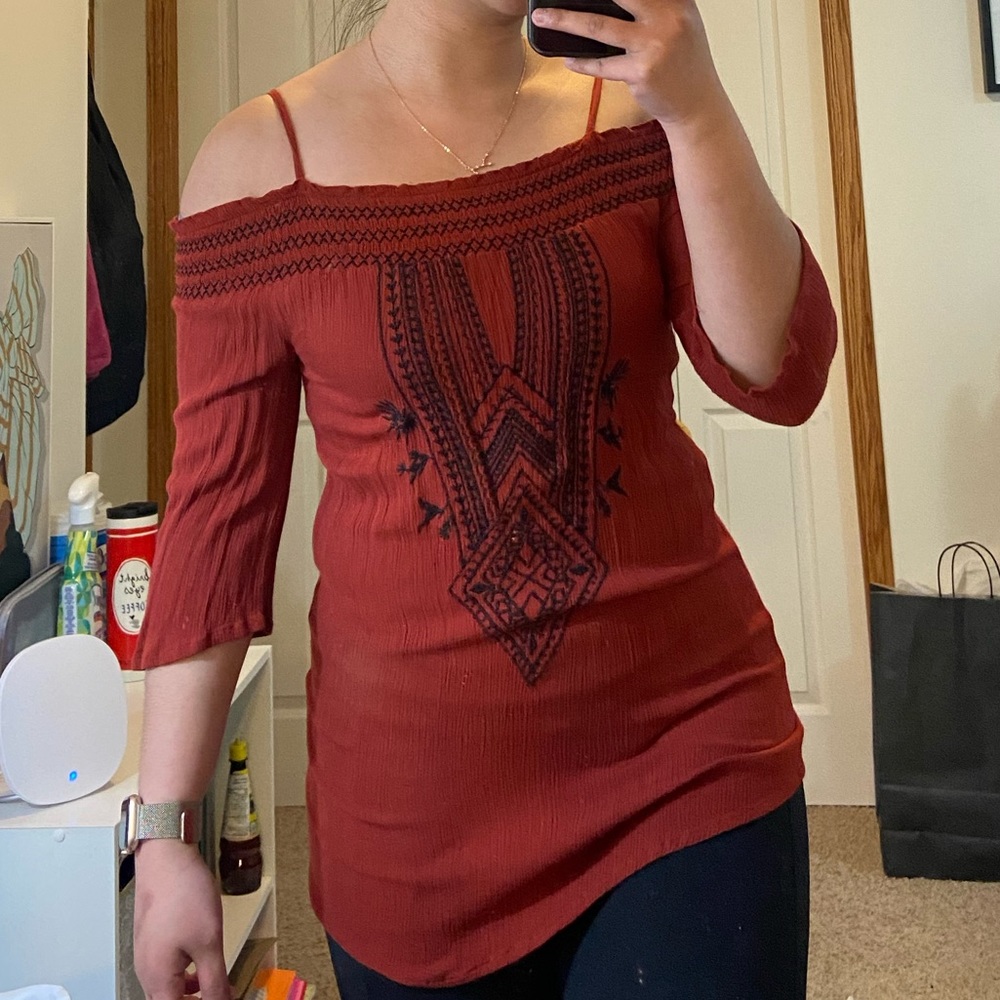 Offshoulder Top